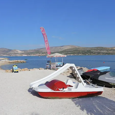 Apartment Apartments By The Sea Mastrinka, Ciovo - 4647 Trogir