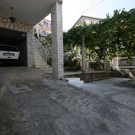 Apartment Apartments By The Sea Mastrinka, Ciovo - 4647 Trogir