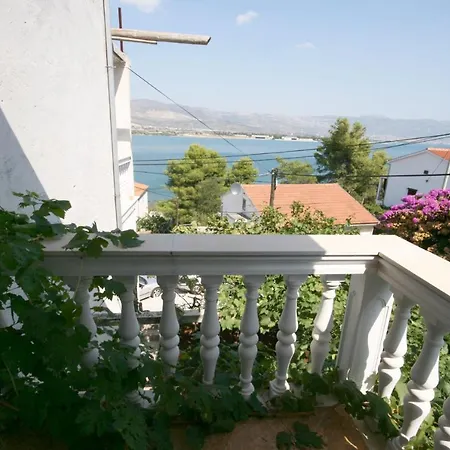 Apartments By The Sea Mastrinka, Ciovo - 4647